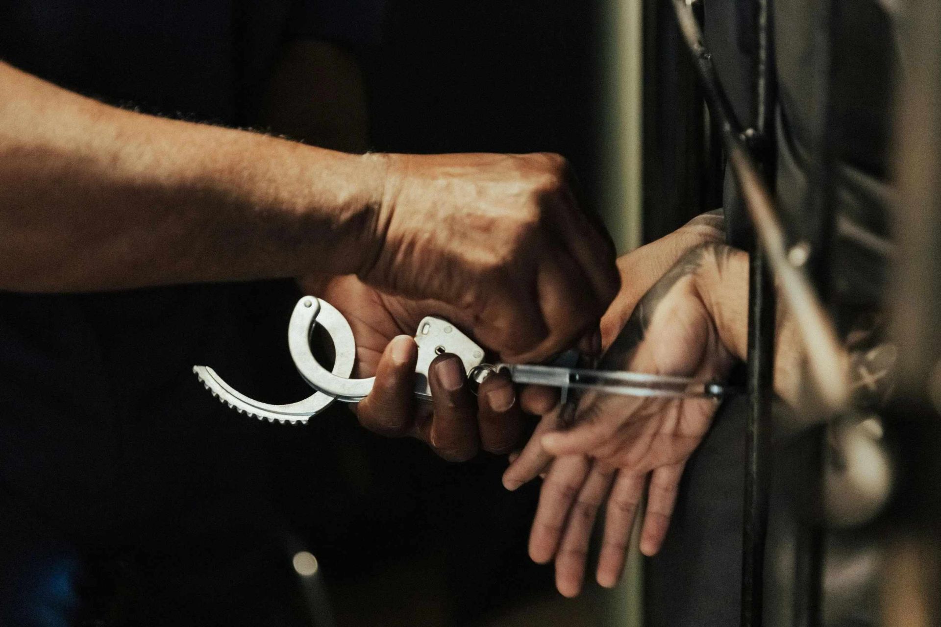 Handcuffs scaled